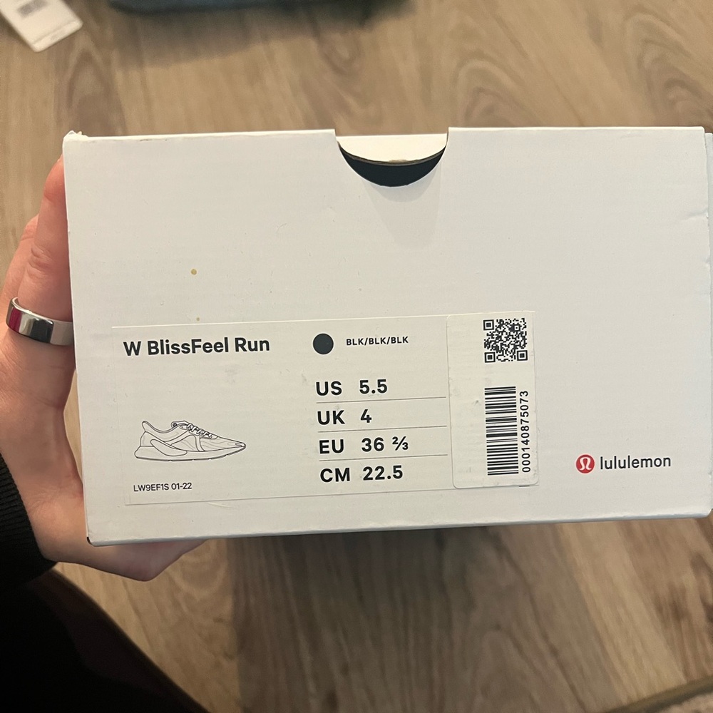 Lululemon W BlissFeel Run Shoes - 5.5 Black